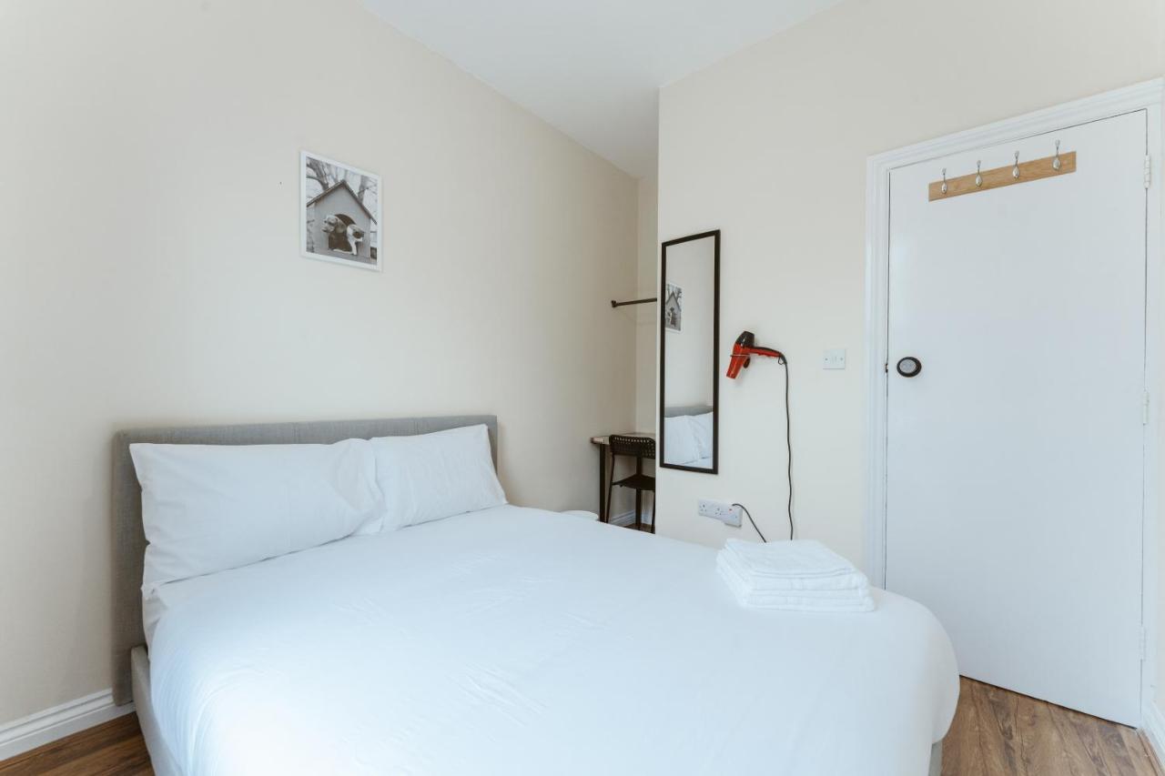 Mile End Rooms 57A London Eksteriør billede