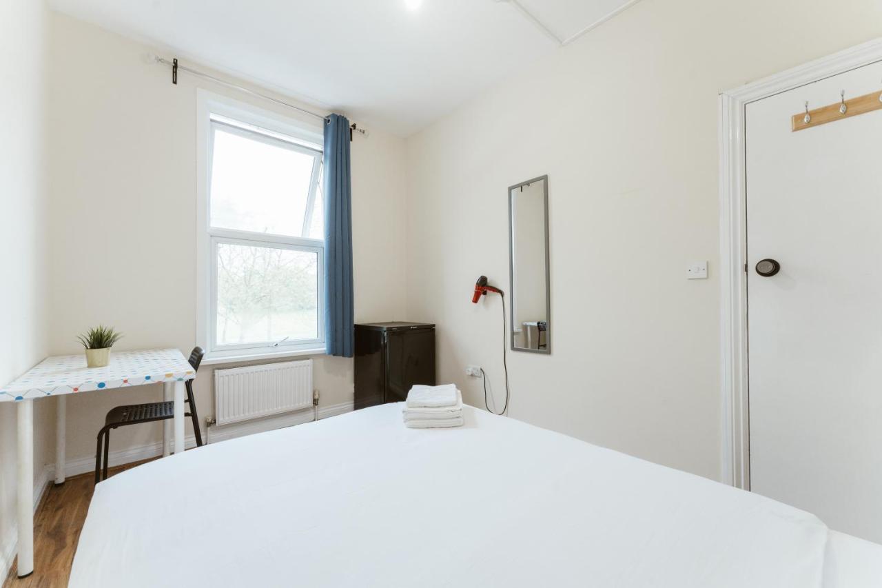 Mile End Rooms 57A London Eksteriør billede