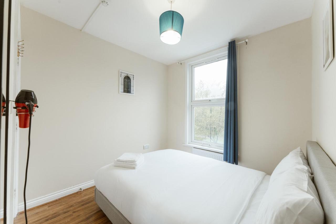 Mile End Rooms 57A London Eksteriør billede