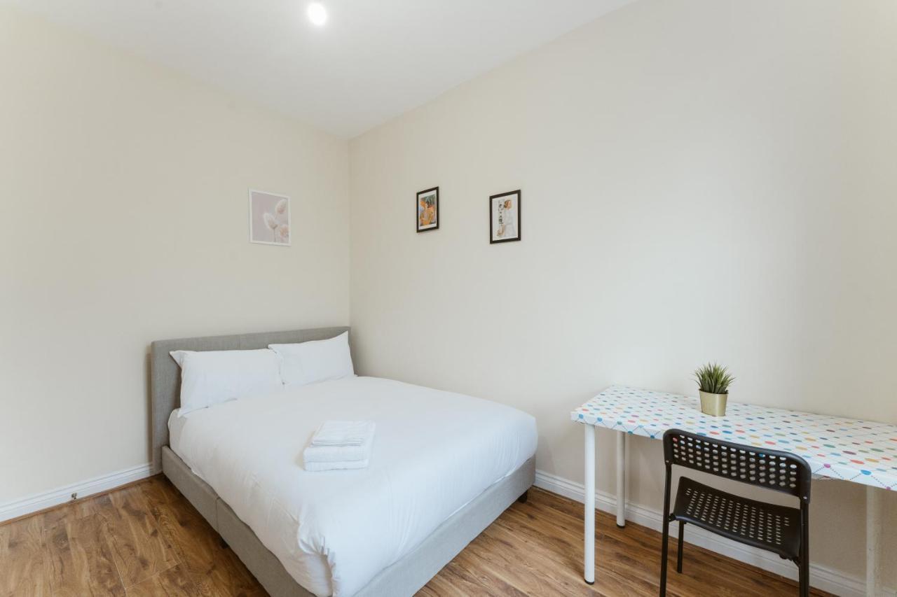 Mile End Rooms 57A London Eksteriør billede